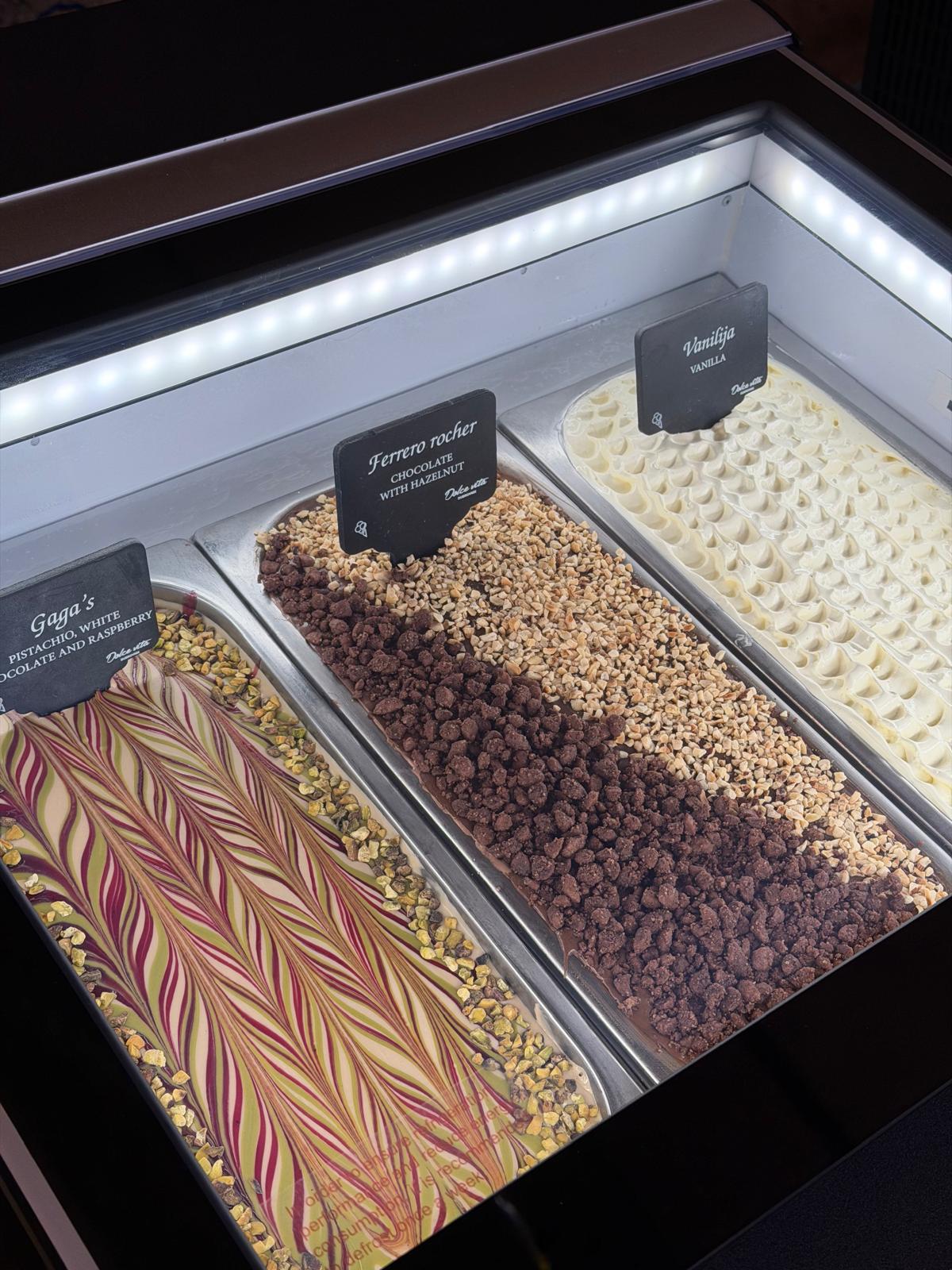 Gelato display cart